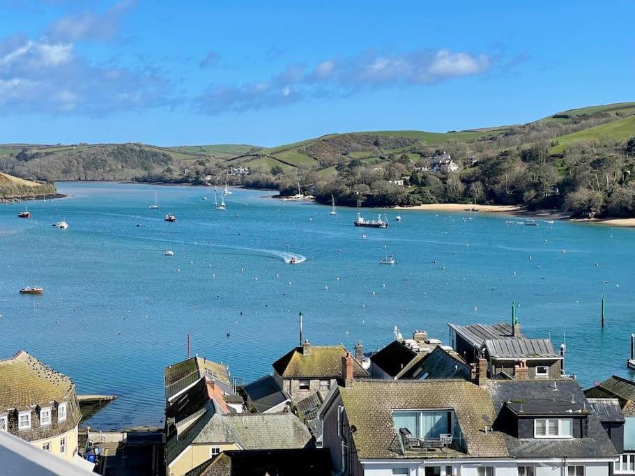 Salcombe - 2 Bedroom Flat, Fantastic Harbour Views Exterior foto